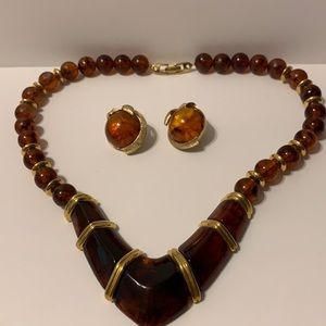 Beautiful lucite earrings and necklace